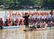 Naik, Festival Pacu Jalur 2025 Catat Rekor 228 Peserta