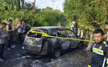 Mobil Terbakar di Jembatan Parit 22 Inhil, Pasangan Kekasih Alami Luka Bakar Serius