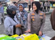 Beras Murah Ludes Diserbu Warga, Polsek Senapelan Sukses Gelar Pasar Pangan