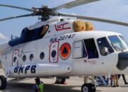 Helikopter Sudah Ditarik, Tim Darat Berjuang Padamkan Karhutla di Riau